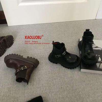 Stilvolle Mädchen-Ankle Boots mit Metallschnalle - Herbst/Winter Trend 2025, Vielseitige zweilagige Baumwoll-Martin Boots