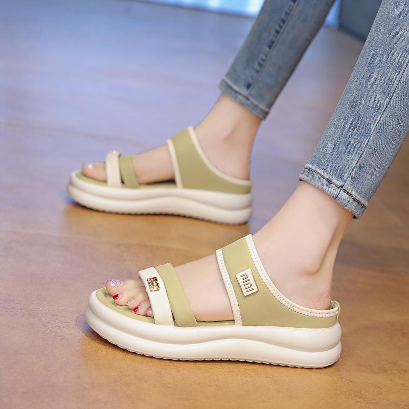 Casual explosion soft bottom thick bottom outer wear fashion summer beach slippers women's one-word slippers women's muffin 2025 versatile