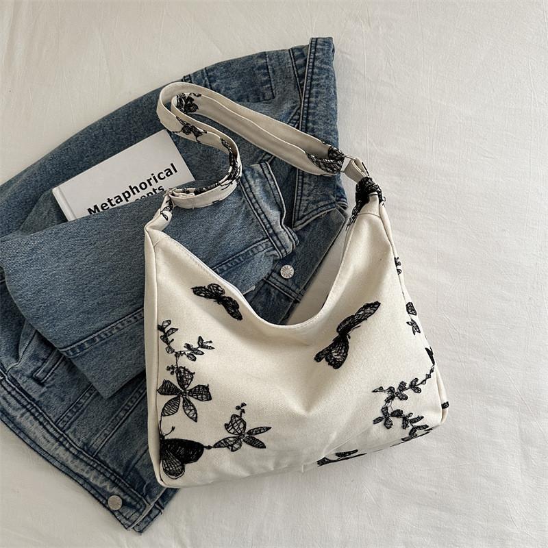 Chic And Trendy Womens Tote Bag With Elegant Color Combinations For Daily Use