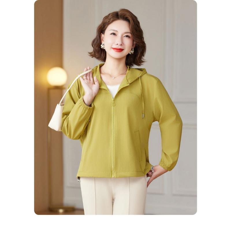 Spring Autumn New Versatile Casual Mom Jacket Women's Short 2025 New Windbreaker Women's Top