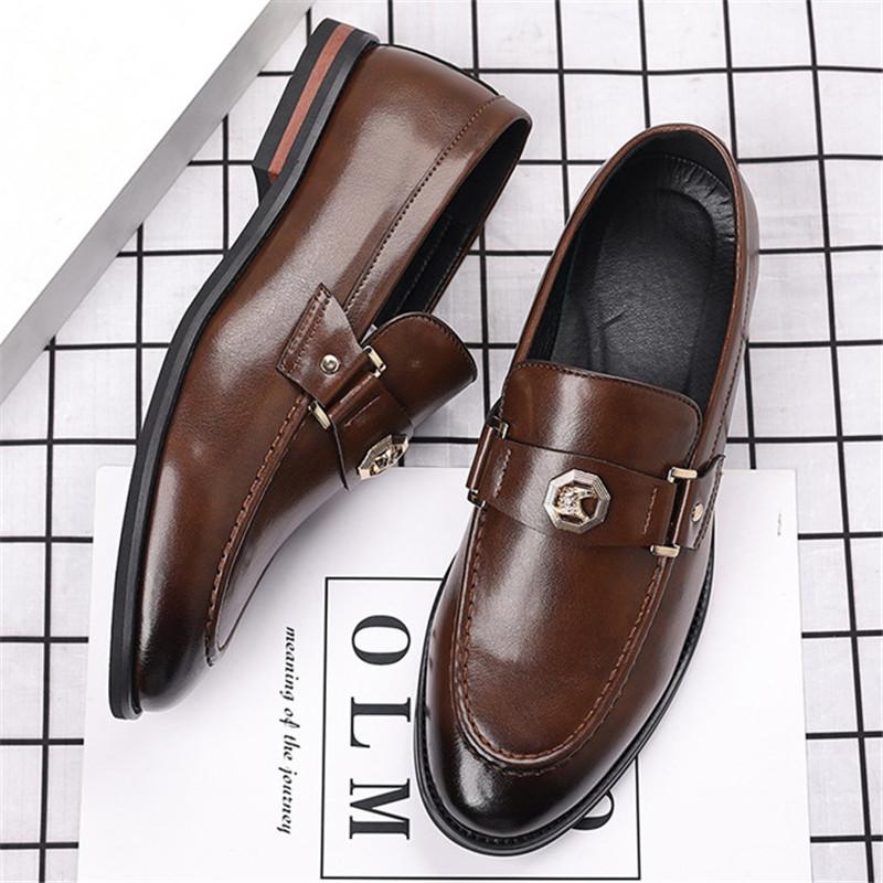 Fashion Black Brown Badge Loafers New Men's Pointed Pu Leather Driving Shoes Male Designer Formal Wedding Prom Dress Homecoming Footwear