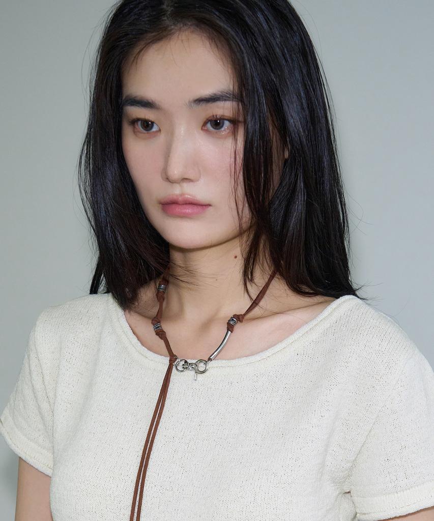 Sis A Leaf Suede Necklace [Brown]
