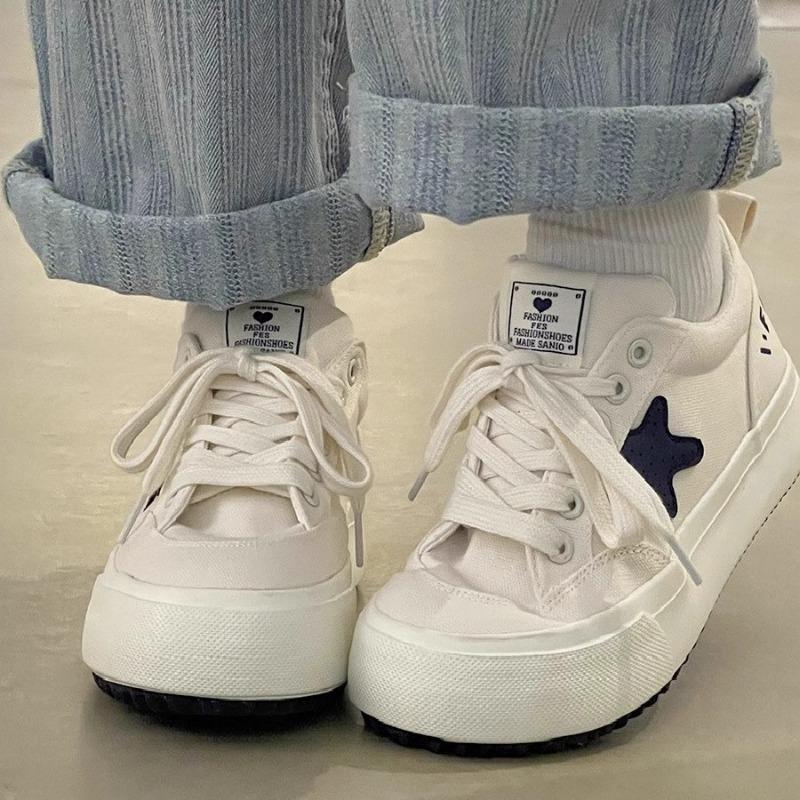 Niche Design Girls White Shoes Flat Casual Canvas Shoes Trendy Versatile New Board Shoes