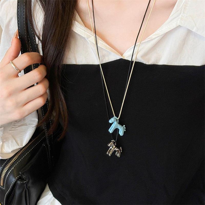 Colorful Horse Pendant Long Necklace for Women's Adjustable Sweater Chain Jewelry Fashion Accessory