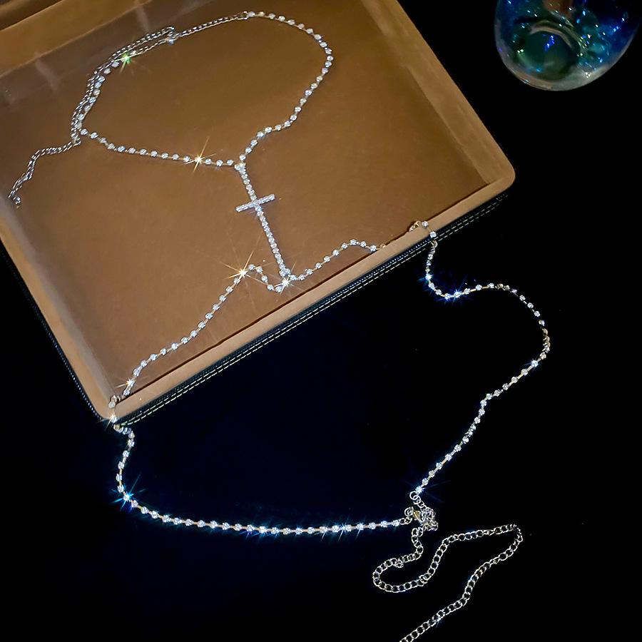European & American Inlaid Diamond Crossbody Chain Necklace - Luxurious, High-End Fashion Accessory for Women