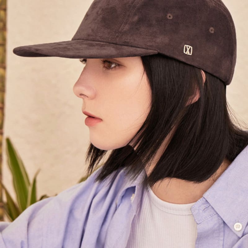 VARZAR VA Square Suede Camp Cap Brown