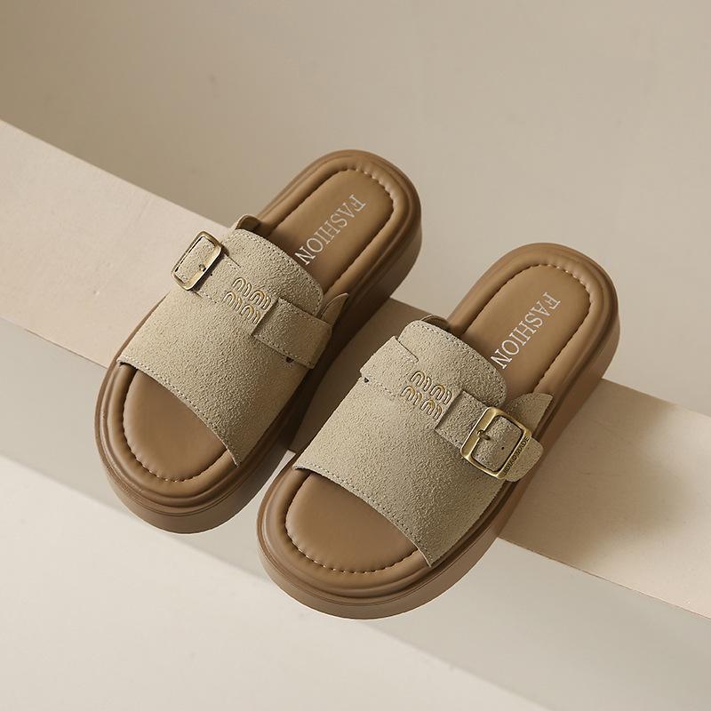 Sandals 2025 new fairy style flat bottom two wearing slippers Korean version fashion versatile one word pinch foot beach sandals tide