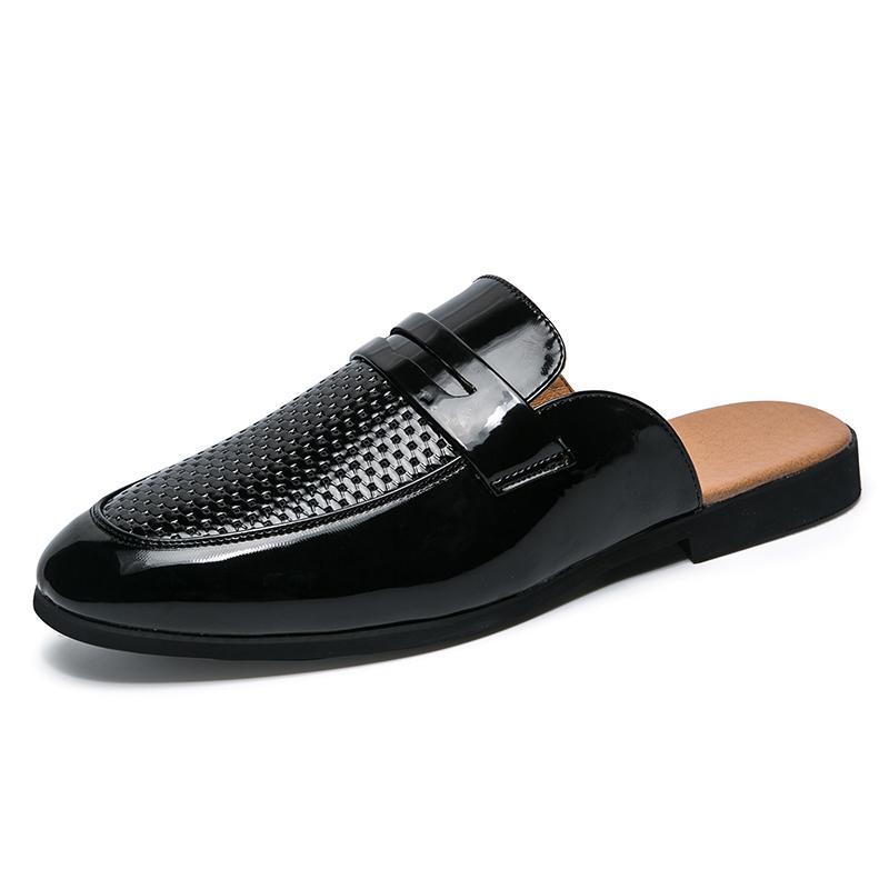 

2025 summer new punching half-drag sandals for men wearing lazy people with one pedal, breathable casual leather surface, one-word drags for men 38 белый