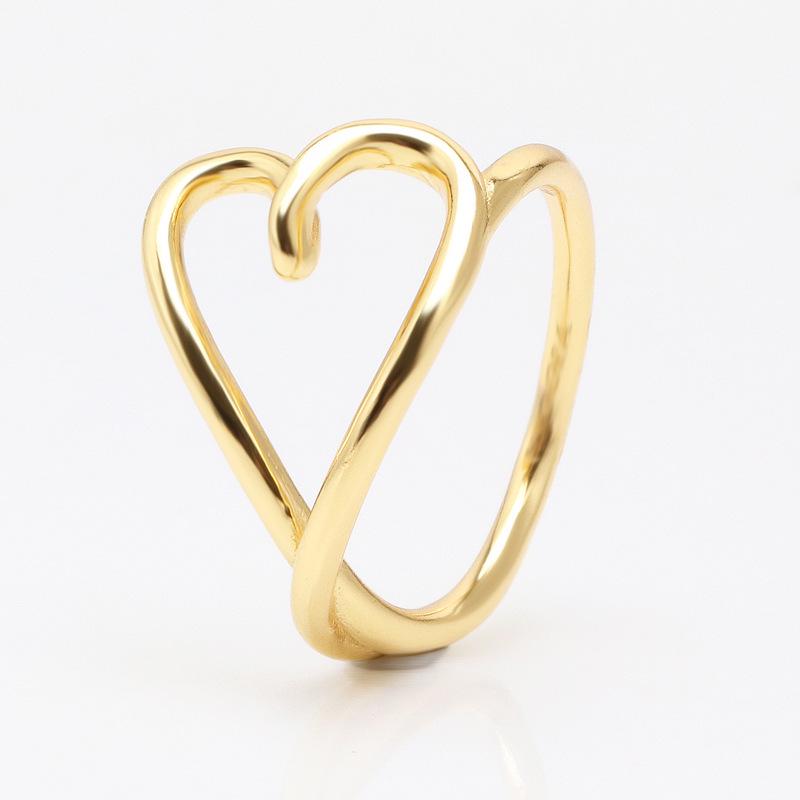 Golden Heart-Shaped Hand-Painted Ring - Organic, Fashionable, and Elegant Gift Size 52 золотой
