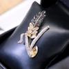 Korean Wheat Ear Rhinestone Brooch: Luxurious Crystal Corsage Pin for Women