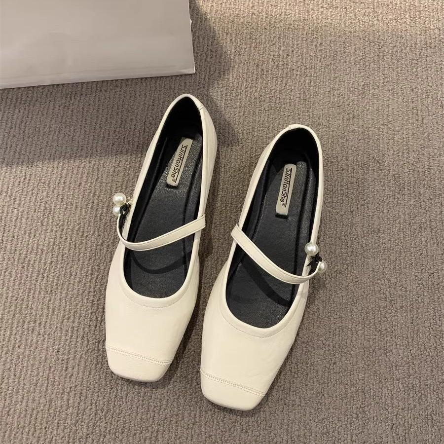 2025 Spring and Autumn New Retro Mary Jane Shoes Shallow Mouth Women's Shoes One Word with Pearl Flat Shoes Temperament French Single Shoes