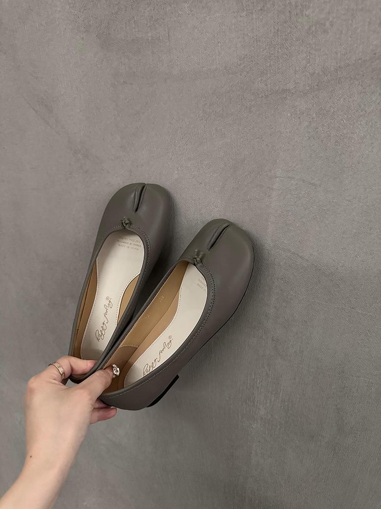 Fashion Bailamos Women Flats Tabi Ninja Round Split Toe Shallow Women Single Shoes Lazy Slip On Slingback Mules Leather Shoes Soft Loafe