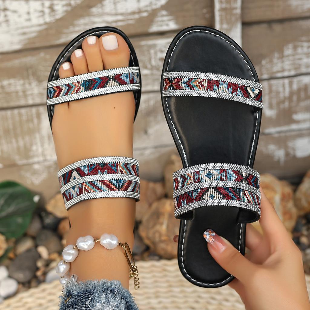 Women's Slippers Summer Flat Non-slip Fashion New Slippers Embroidered Women's Outdoor Casual Sandals