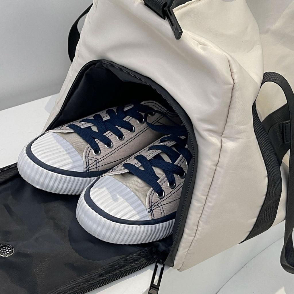 Casual men's handbag Multifunctional travel storage bag Fitness business trip portable messenger bag Simple