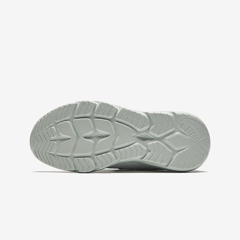 Anta Kids Vitality Simple Versatile Lightweight Shock Absorbing Breathable Low Top Running Shoes Kids Running Shoes Gray Black Blue A12435568-1