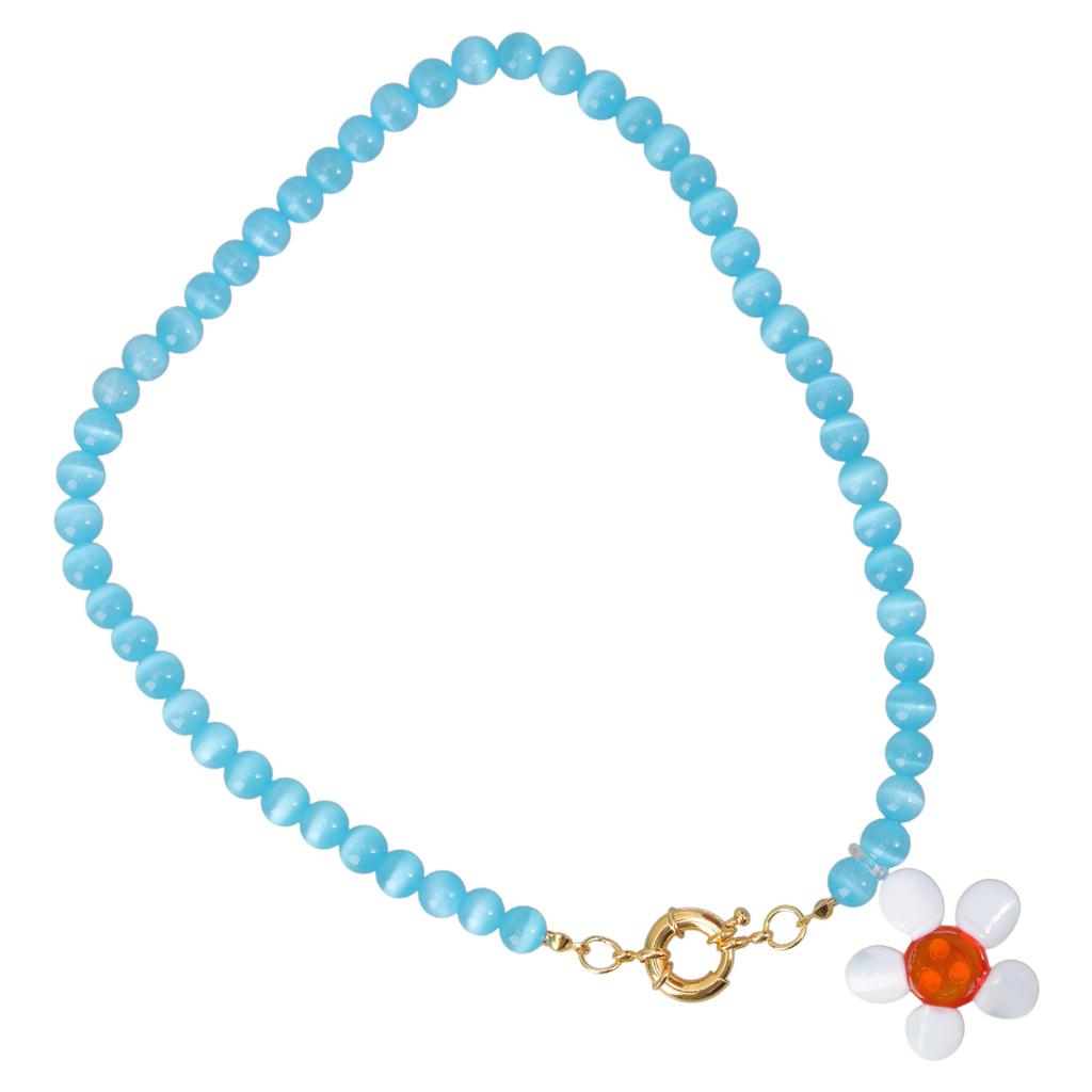 Elegant Flower Necklace Handcraft From Sturdy Stone Glass With Adjustable Length for Fashionable Women Outfits
