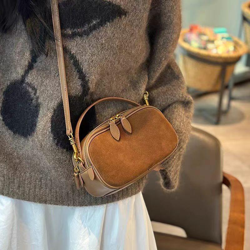 Small Bag Women's Handbag Autumn and Winter New Messenger Bag Hand Carry Fashionable Cowhide Versatile Leather Retro Women's Bag