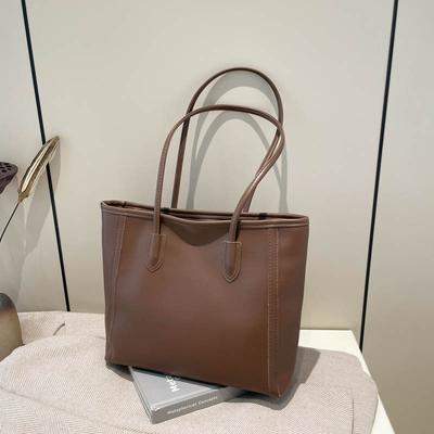 Retro Large-capacity Bag Women's Bag 2025 Autumn New Trendy Versatile Tote Bag Large-capacity Shoulder Commuter Bag