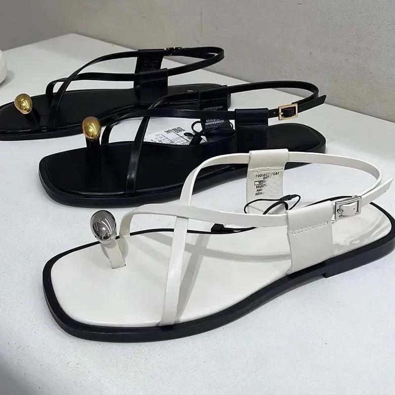 Fashion 2025 Summer Flat Sandals for Woman Fashion Metal Decoration Ladies Footwear Breathable Cross Strap Casual Clip Toe Beach Shoes