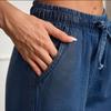 Women's Mid- Stretch Jeans Fashion Straight Leg Denim Pants With Pockets