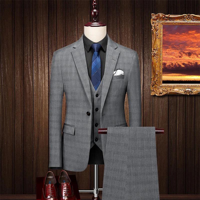 

Мужской приталенный клетчатый костюм-тройка: Пиджак, жилет и брюки для свадеб или банкетов S