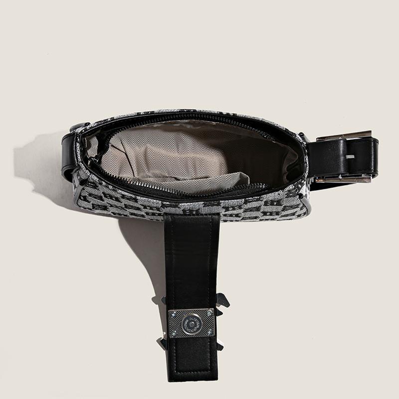 IELGY Underarm Bag High-End Baguette Bag Fashion Casual Portable Shoulder Bag Trendy