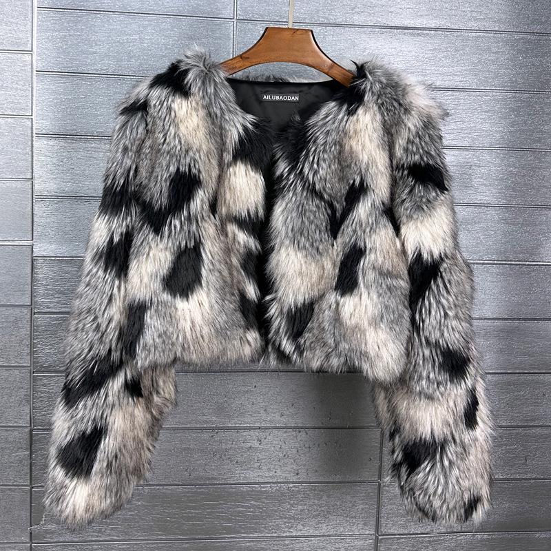 

Dye-Tipped Jacquard Faux Fur Little Fox Cropped Jacket - Women s European & American Style Medium