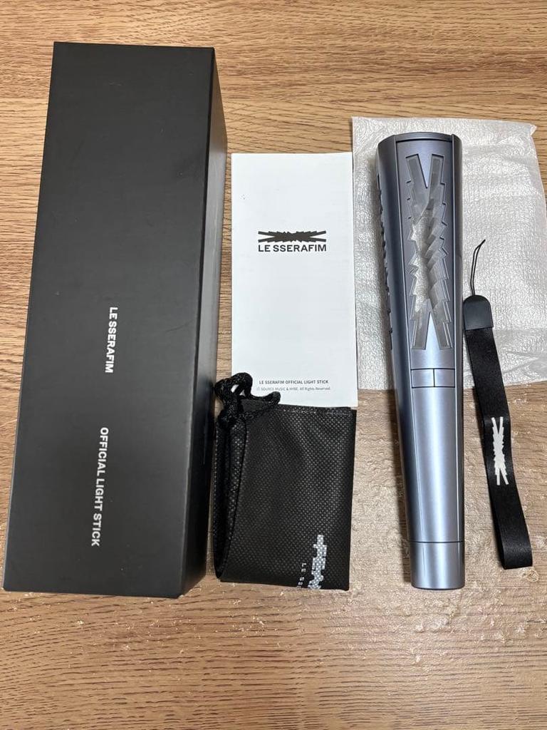 [USED] LE SSERAFIM Official Lightstick