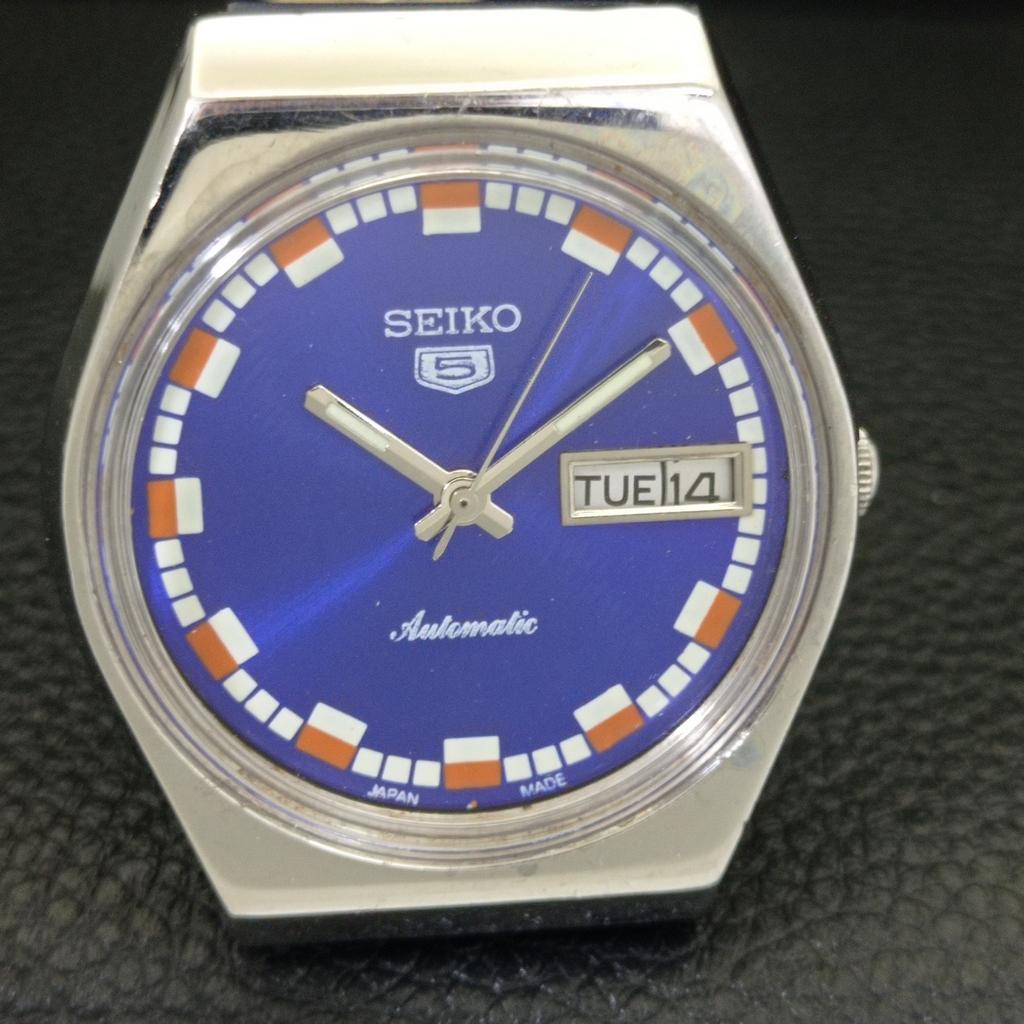 AUTOMATIC VINTAGE SEIKO 5 JAPAN MENS BLUE COLOR DIAL WATCH a701478-5 R206b-a701478