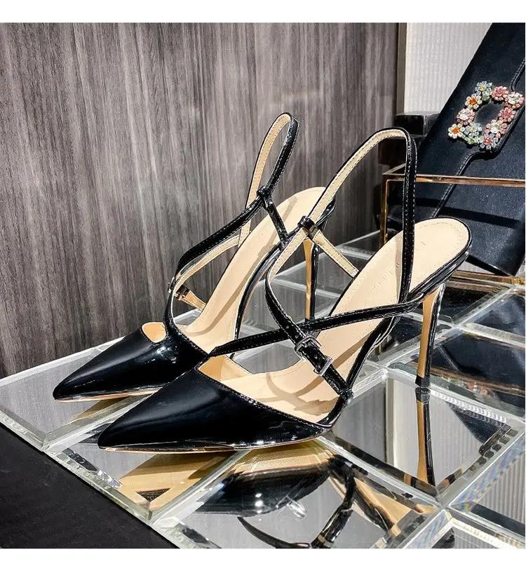 

2024Новые весенне-летние сандалии из лакированной кожи серебристого цвета с ремешком на крест и пуговицей, на тонком каблуке-шпильке, женские сексуальные туфли на высоком каблуке 35 чёрный