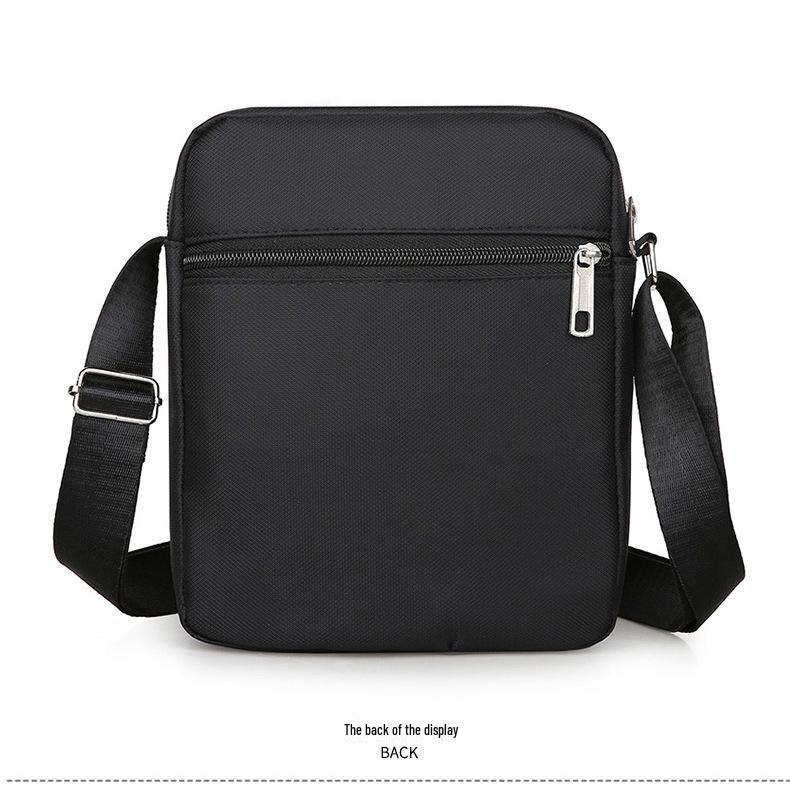 Koreanische lässige mehrlagige wasserdichte Schulter-Umhängetasche für Männer und Frauen