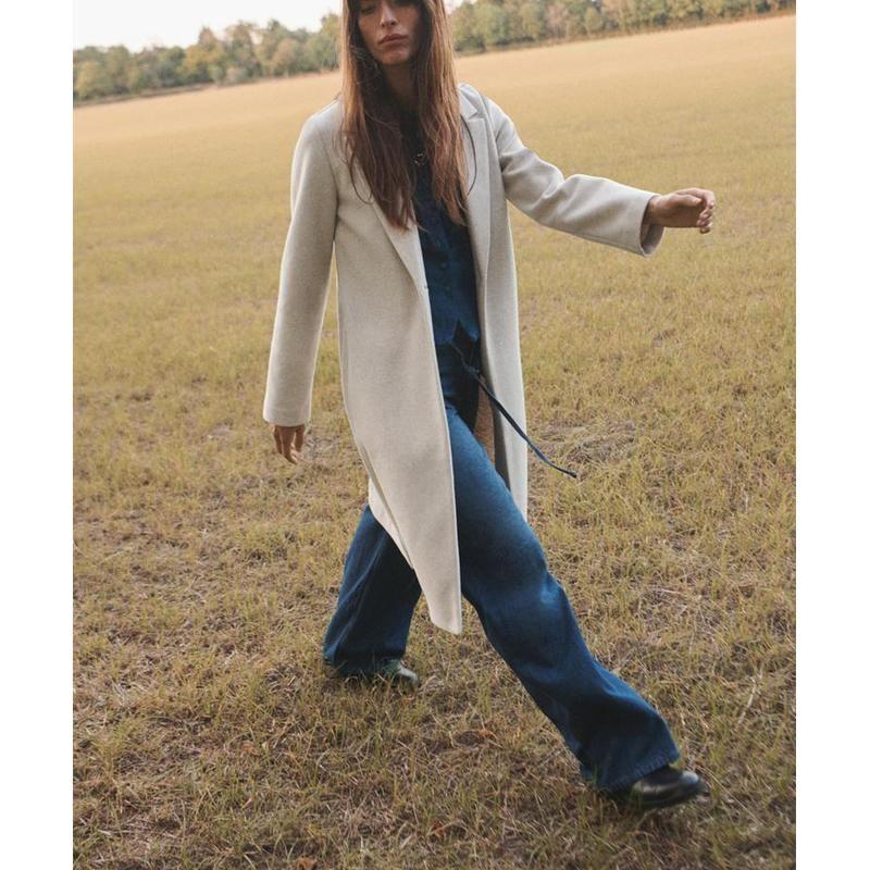 Fall and Winter New Women's Clothing Fashion Wind Loose Lapel Long Sleeves Button Decoration Soft Coat Outwear 4344660