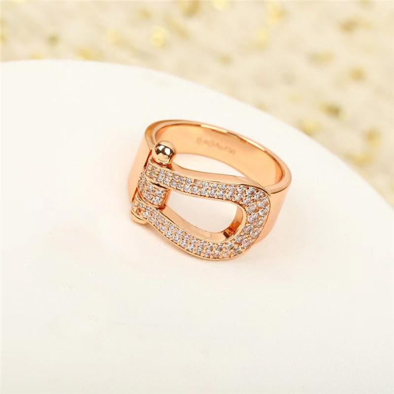 Anillo con Hebilla de Herradura Dorada V para Mujer Nicho de Gama Alta Anillo de Pareja Anillo Dedo Índice Joyería para Hombres y Mujeres