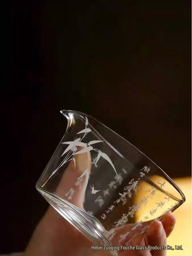 High Borosilicate Heat-Resistant Glass Tea Dispenser, Large Capacity Golden Cicada Fair Cup