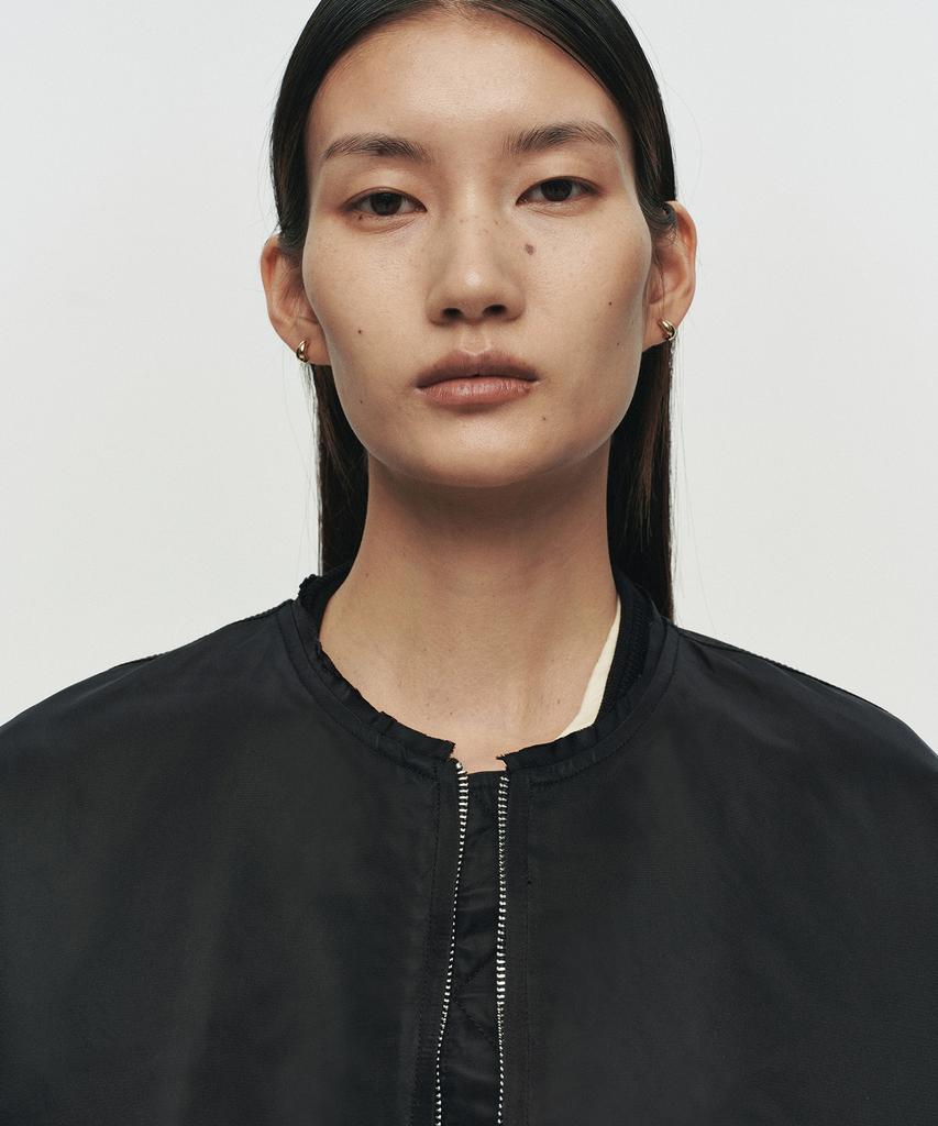 Heute Frame Collarless Bomber Jacket (Black)
