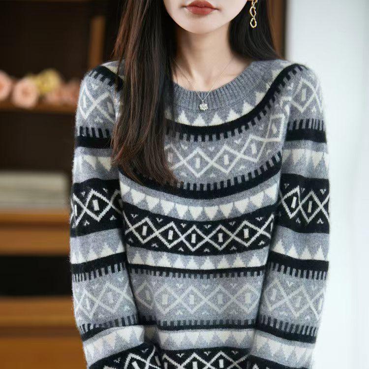 Women's Loose Fit Round Neck Wool Sweater – Lightweight, Comfy & Versatile for Spring and Autumn