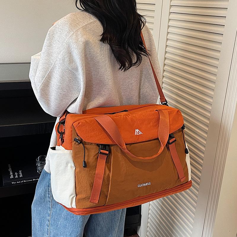 Large capacity short business trip travel bag lightweight fashion hand luggage bag lightweight storage sports yoga fitness bag