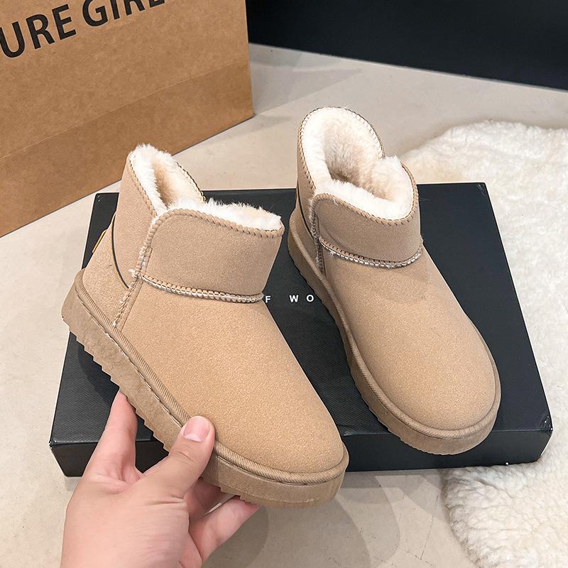 2025 Winter neue kurze Schneestiefel gefütterte verdickte Schnee-Baumwoll-Kurzstiefel Koreanische Version vielseitig rutschfest dicksohlige Baumwollschuhe
