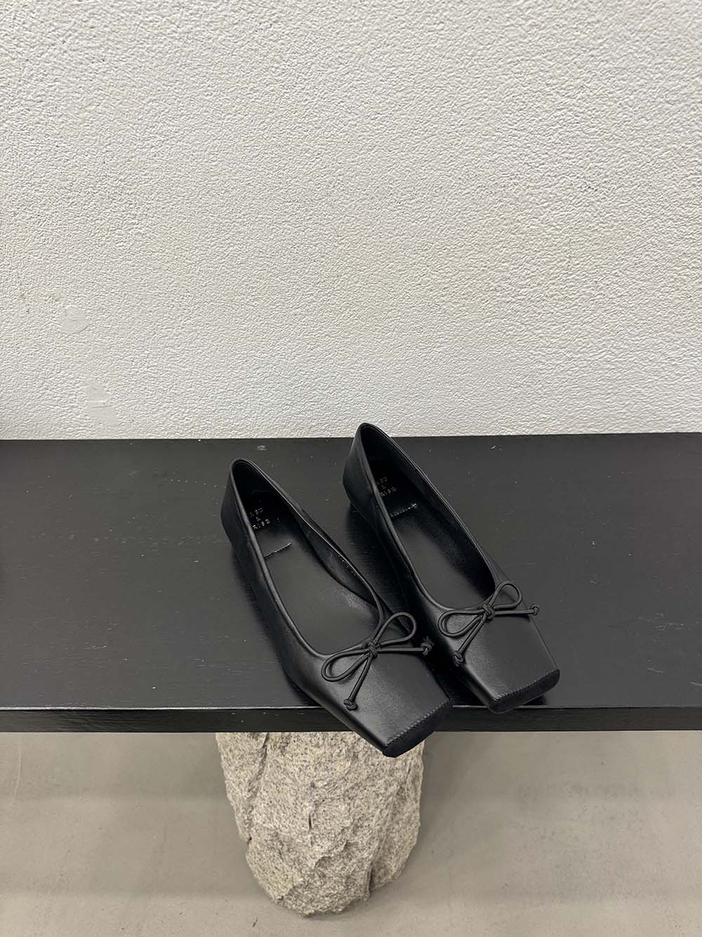 

Модные женские туфли с квадратным носком 2024 года, новые поступления, осень-весна, повседневные туфли с бантом на низком каблуке, женские туфли-лоферы, размер 35-39 5.5 чёрный