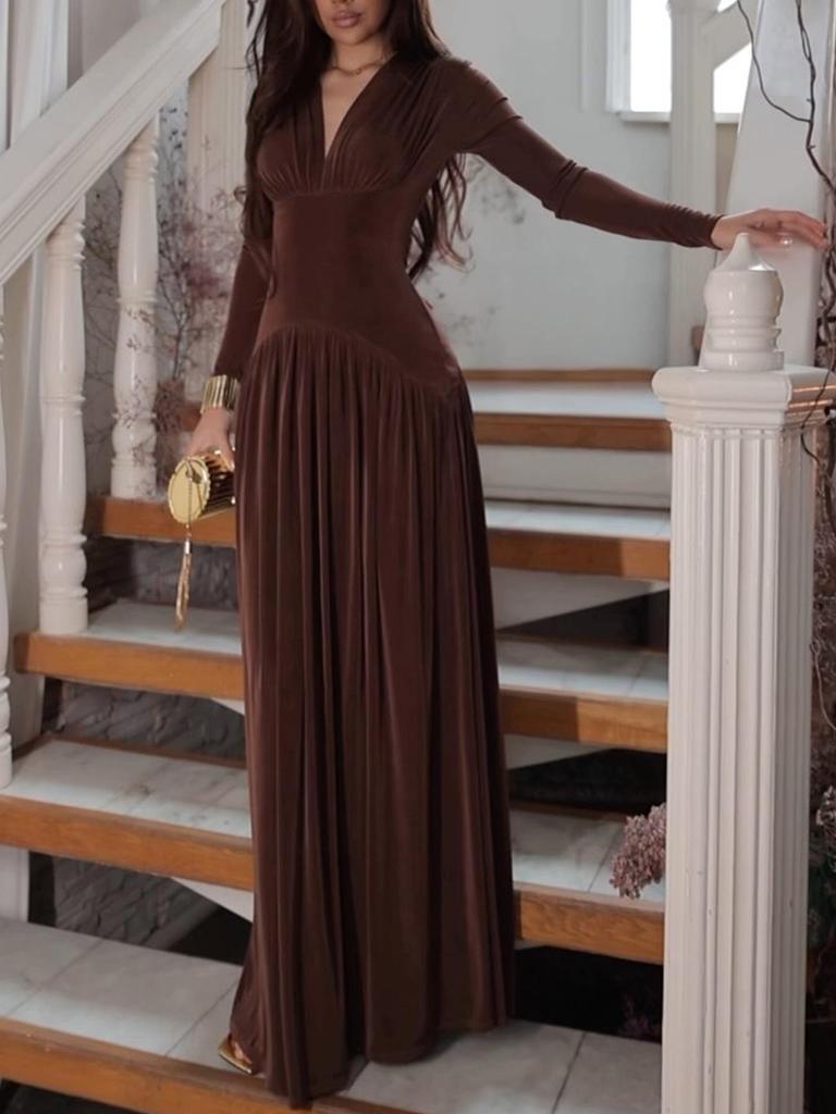 European & American Women's Elegant Long-Sleeved Velvet Dress - Shiny, Waist-Cinching Winter Fashion