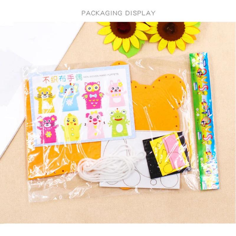 Kids Cartoon DO IT YOURSELF Hand Puppet Crafting Playthings Kindergarten Learning Non-Woven Handmade Paste Material Sewing Set Children Xmas Gift Idea