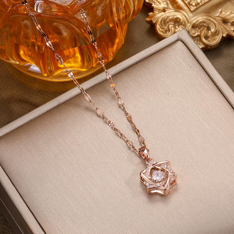 Dynamic Heart Star Zircon Titanium Necklace: Women's Luxurious Niche Design Clavicle Chain