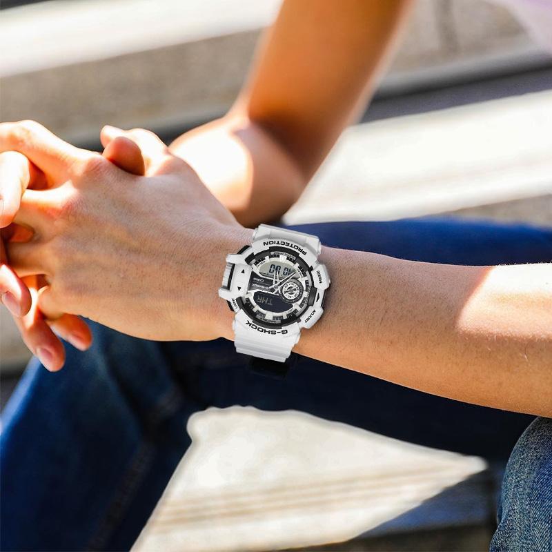 Casio Erkek Kristal Sıvı/Analog Çift Ekran Serisi 55mm Beyaz Saat GA-400-7ADR GA-400-7ADR