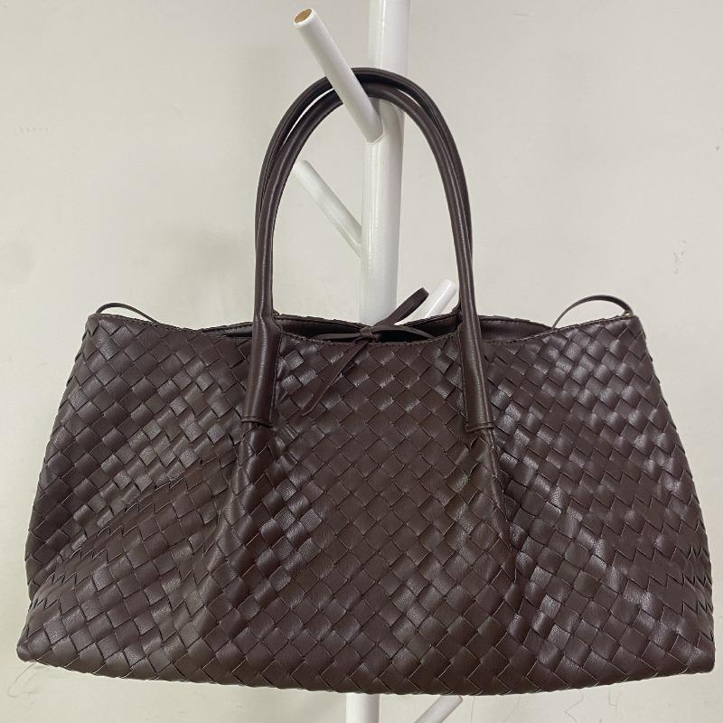 Frühlings- und Sommer-Neuheiten gewebte Damenhandtaschen, hochwertige tragbare Schultertaschen, geräumige Handtaschen für Pendler