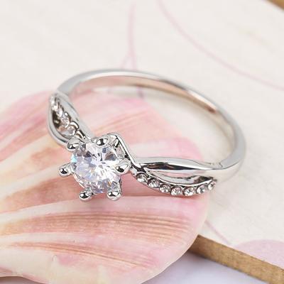 Classic Fashion Wedding Rings for Women Elegant Luxury Encrusted Zirconia Engagement High Quality Wedding Party Zircon Gifts