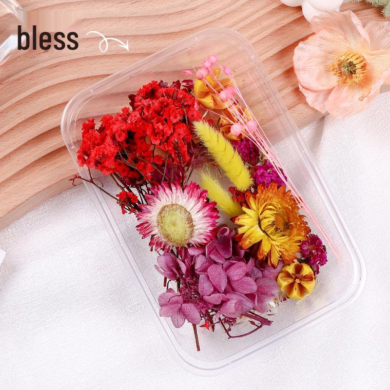 Eternal Dried Flower Photo Frame Decoration – Handmade Air-Dried Bouquet Ornament for March 8th