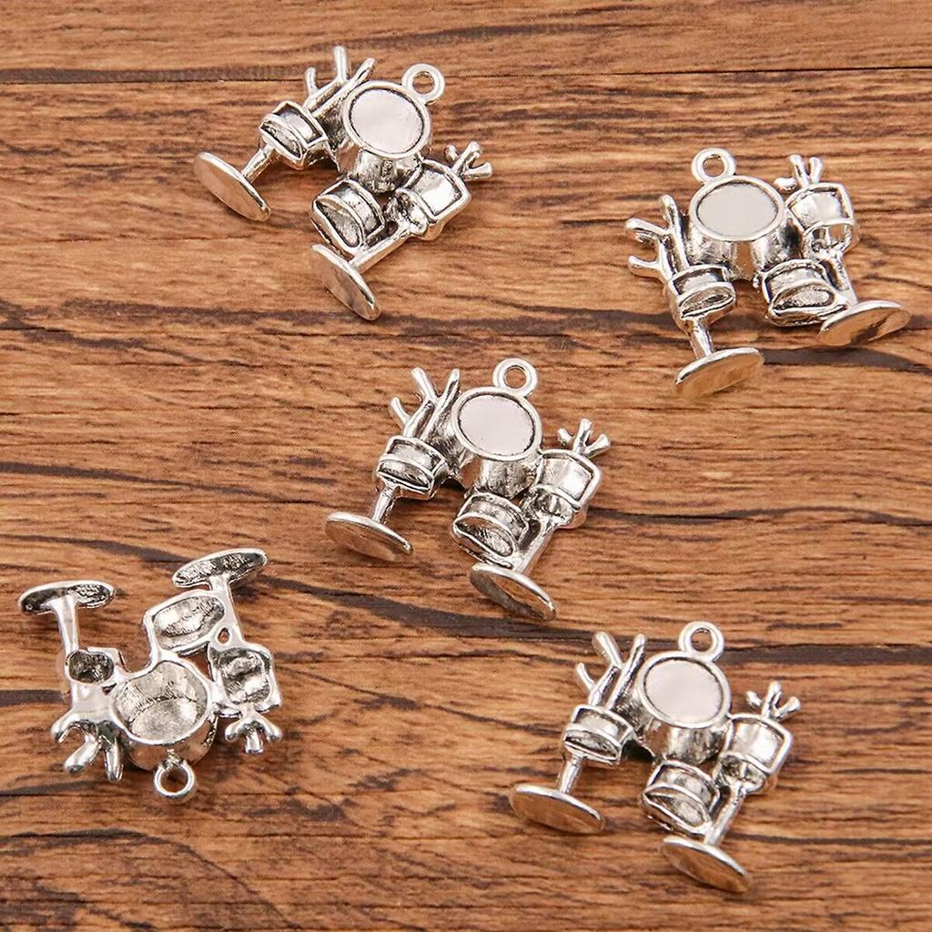 10pcs Musical Note Pendant Piano Guitar Microphone Speaker Suona Music Equipment Alloy Jewelry Accessories