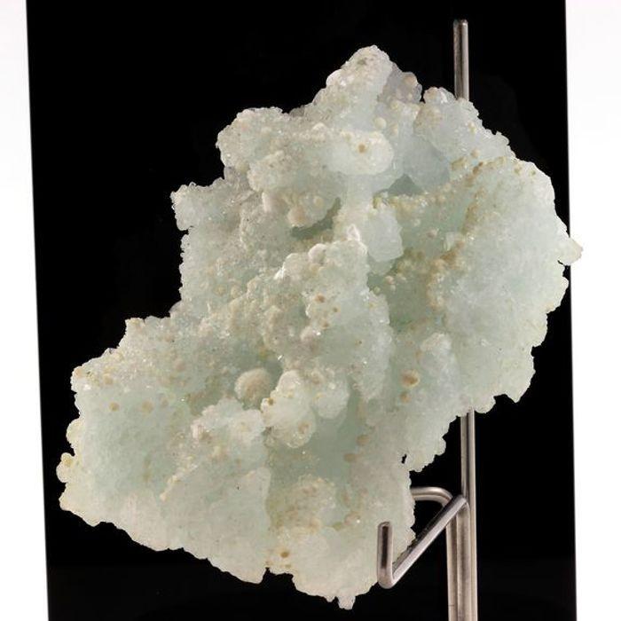 Pierres et Minéraux. Okenite + Prehnite + Apophyllite. 1110.90 ct. Nashik District, Maharashtra, Inde.