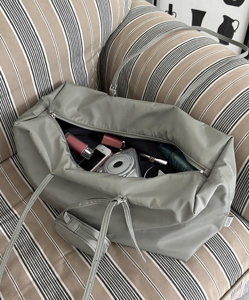 Clote Glossy Square Shoulder Bag - Khaki