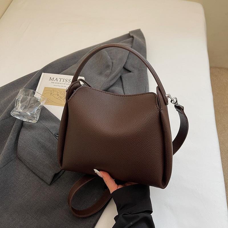 Popular bag women's new versatile simple messenger bag portable bucket bag